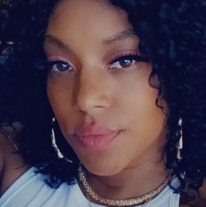 Meet your Posher, Cheri